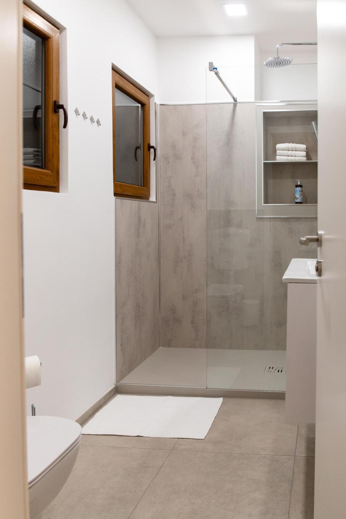 Oliver Street Apartment Vipava Esterno foto