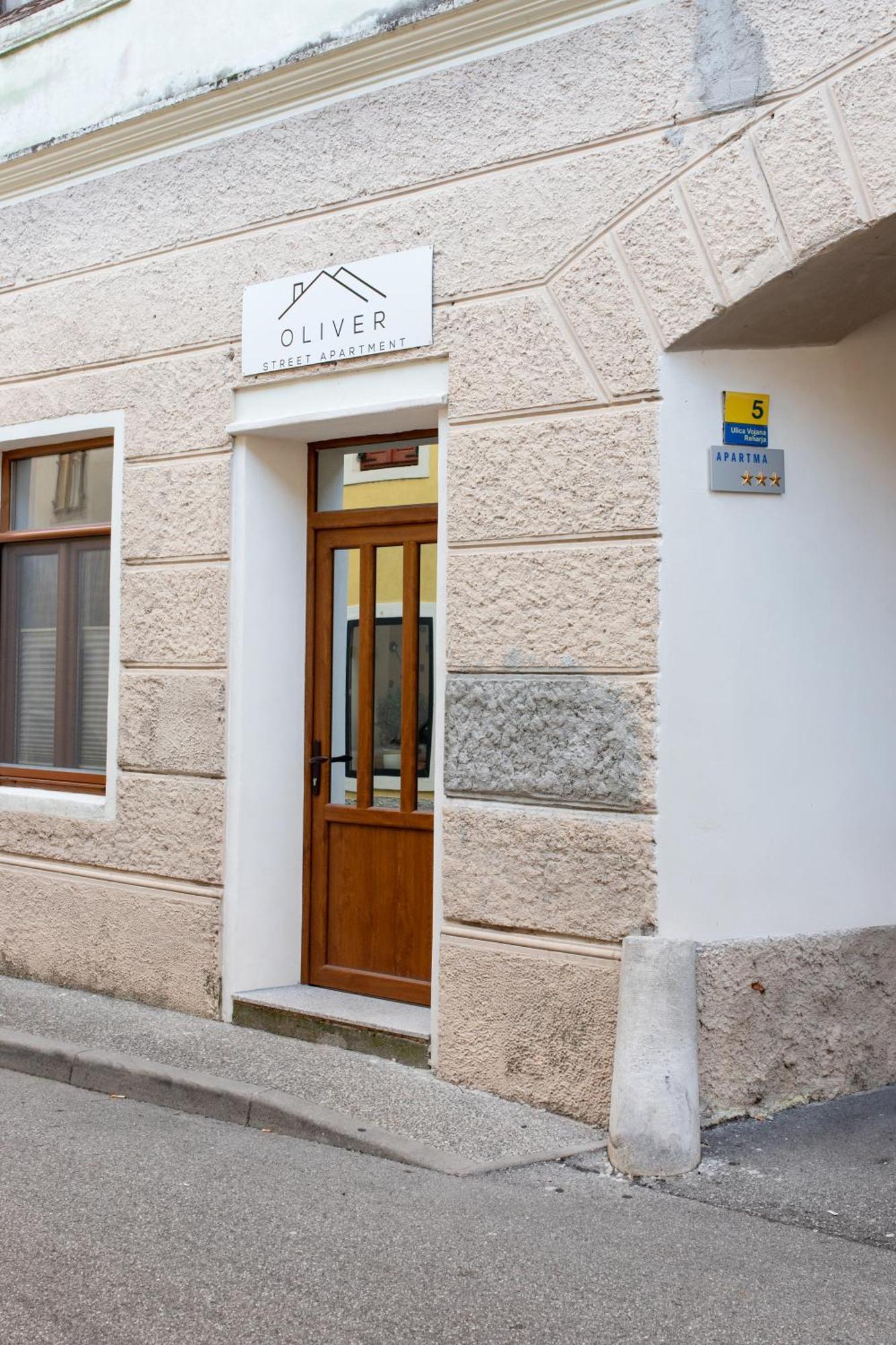 Oliver Street Apartment Vipava Esterno foto